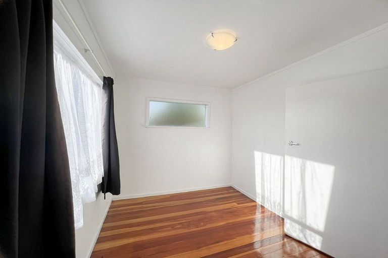 Photo of property in 5 Daytona Road, Henderson, Auckland, 0610
