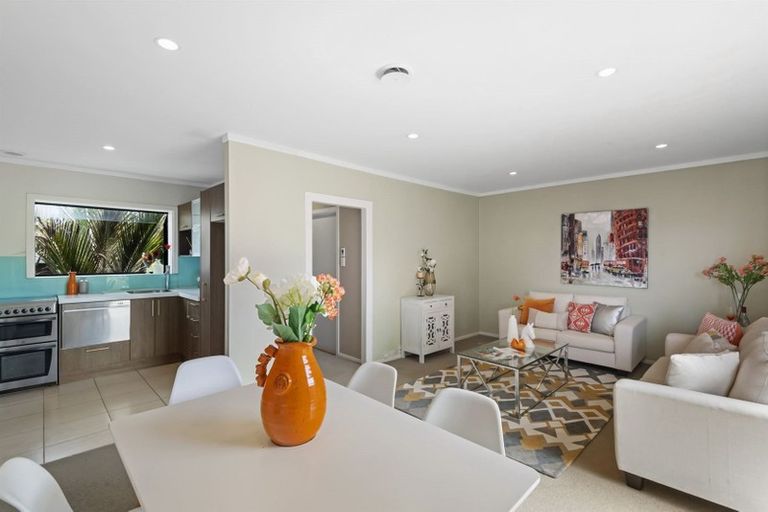 Photo of property in 3/25 Birchfield Road, Hauraki, Auckland, 0622