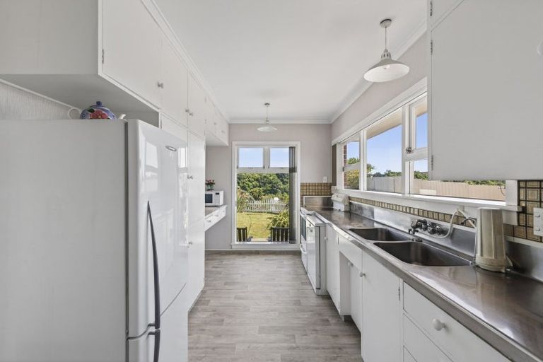 Photo of property in 12 Junction Street, Welbourn, New Plymouth, 4310