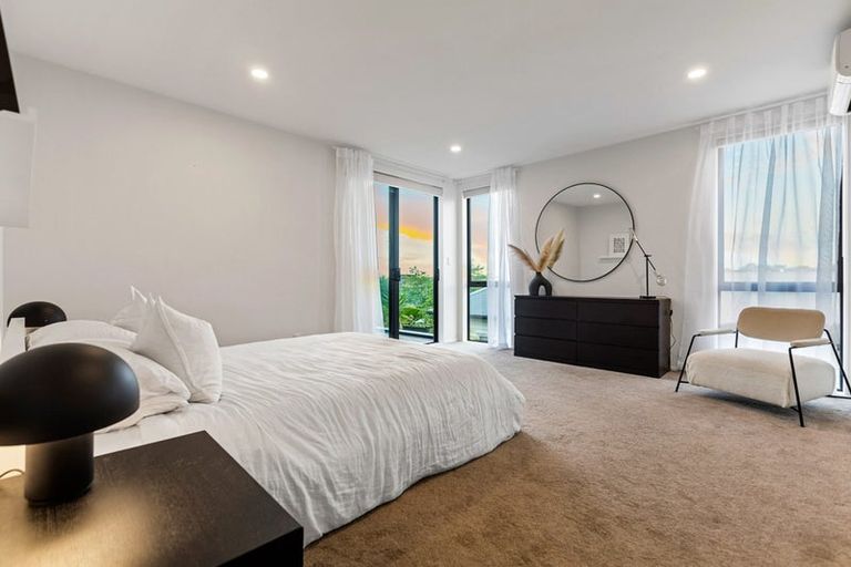 Photo of property in 5 Remuremu Street, Long Bay, Auckland, 0630