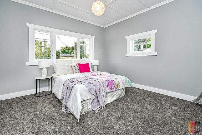 Photo of property in 1/24 Great South Road, Papakura, 2110