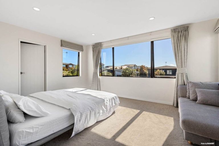 Photo of property in 13 Caldera Drive, Long Bay, Auckland, 0630