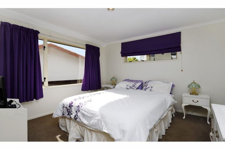 Photo of property in 14 Wiltshire Place, Stoke, Nelson, 7011