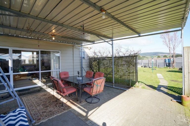 Photo of property in 51 Elles Road, Otautau, 9610