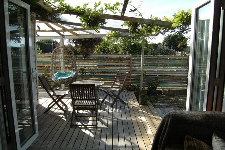 Photo of property in 41 Nuku Street, Tangimoana, 4822