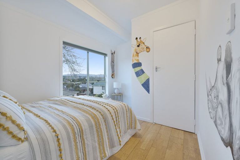 Photo of property in 7/108 West Coast Road, Glen Eden, Auckland, 0602