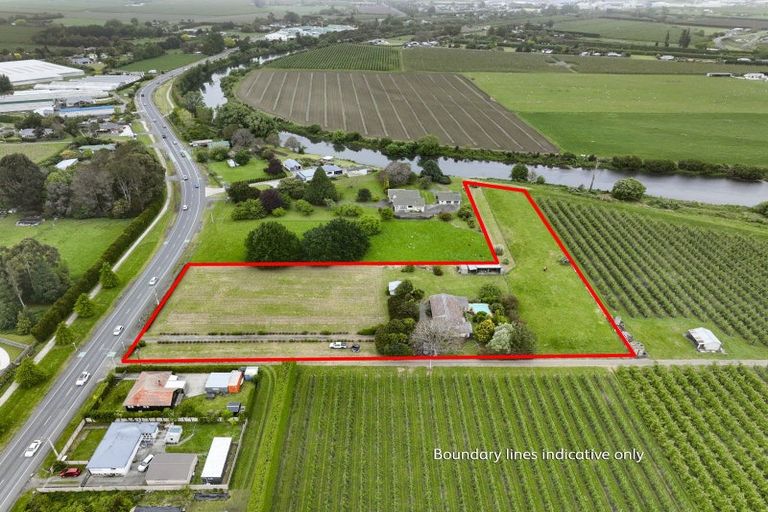 Photo of property in 72 Main Rd Clive, Clive, 4102