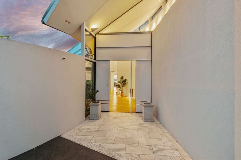 Photo of property in 142 Scarborough Road, Scarborough, Christchurch, 8081