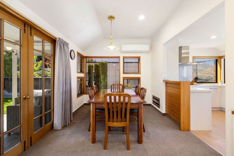 Photo of property in 4 Peregrine Place, Queenstown, 9300