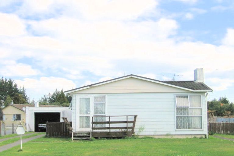Photo of property in 24 Tania Crescent, Western Heights, Rotorua, 3015