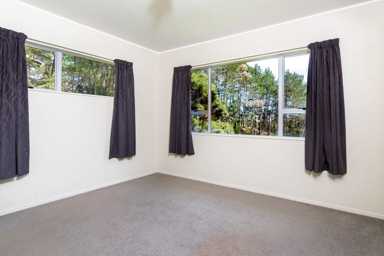 Photo of property in 93 Mcentee Road, Waitakere, Auckland, 0816