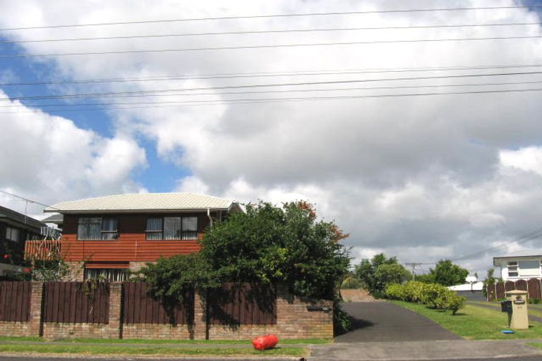 Photo of property in 2/78 East Coast Road, Milford, Auckland, 0620