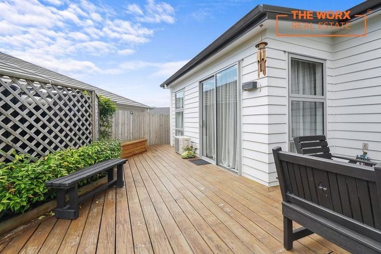 Photo of property in 5 Sauterne Road, Kumeu, 0810