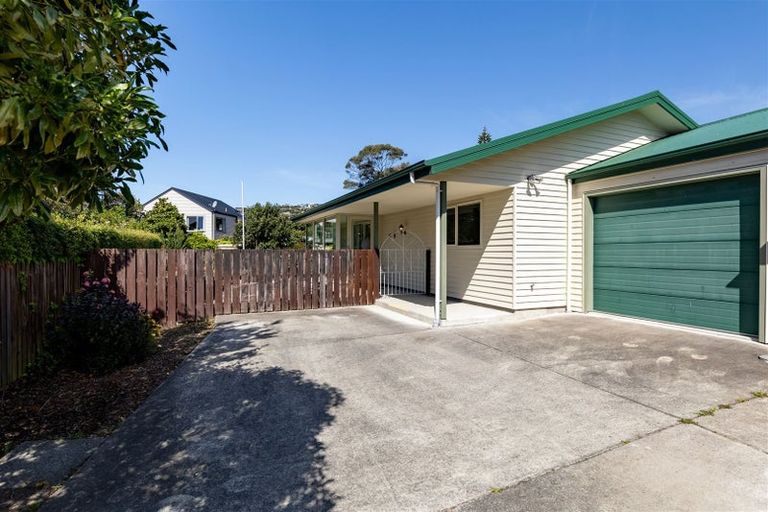 Photo of property in 2/5 Soleares Avenue, Mount Pleasant, Christchurch, 8081