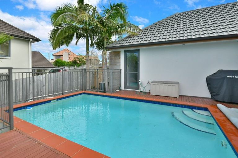 Photo of property in 99 Alec Craig Way, Gulf Harbour, Whangaparaoa, 0930