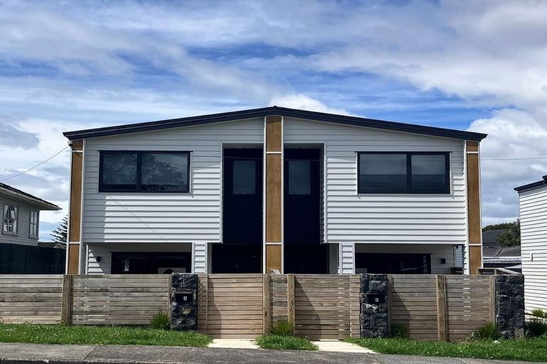 Photo of property in 2/3 Harris Road, Mount Wellington, Auckland, 1051