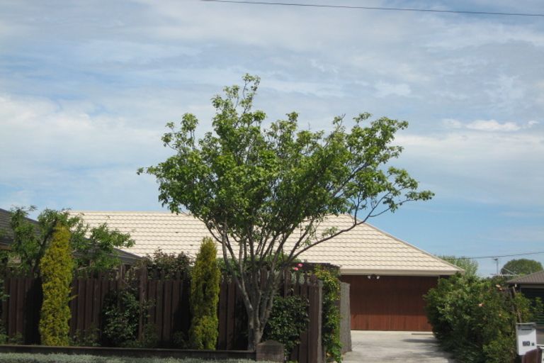 Photo of property in 60a Daniels Road, Redwood, Christchurch, 8051