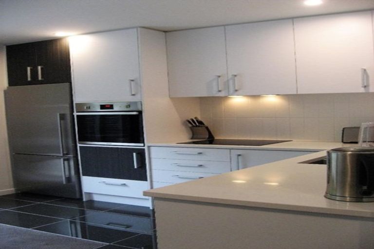 Photo of property in 21 Thatcher Crescent, Crofton Downs, Wellington, 6035