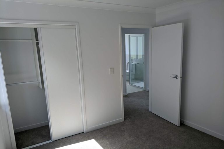 Photo of property in 31c O'meara Street, Swanson, Auckland, 0614