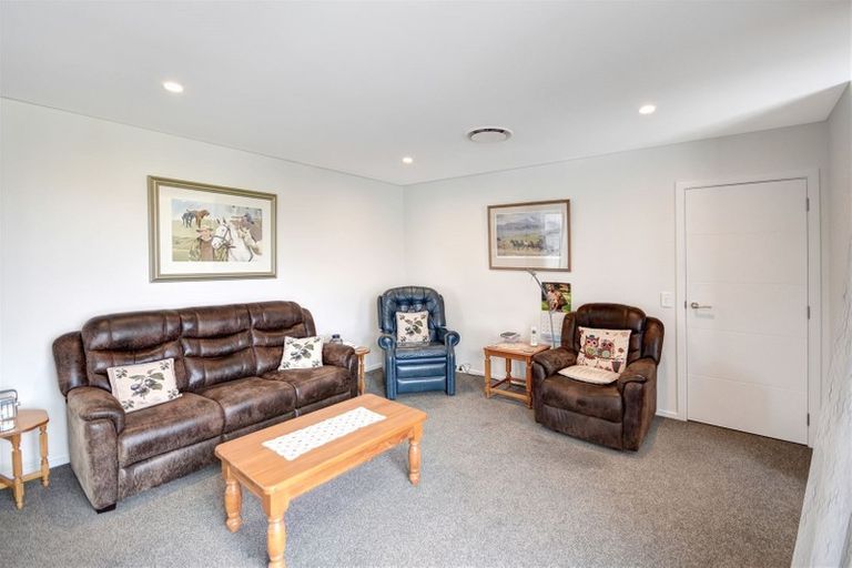 Photo of property in 2 Stratton Way, Mosgiel, 9024