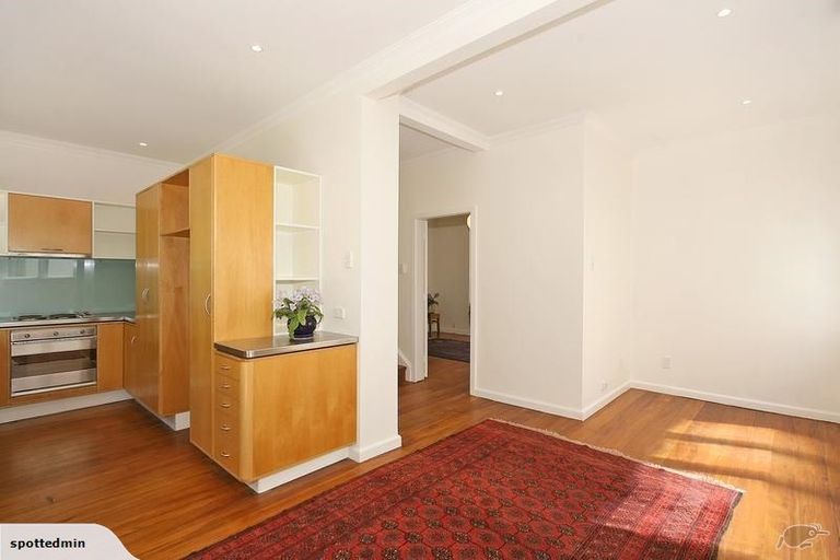 Photo of property in 12 Mahoe Street, Eastbourne, Lower Hutt, 5013