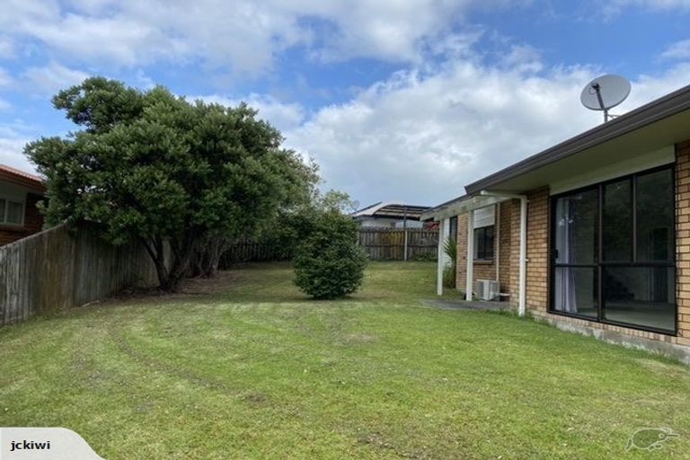 Photo of property in 12 Greta Place, Stanmore Bay, Whangaparaoa, 0932