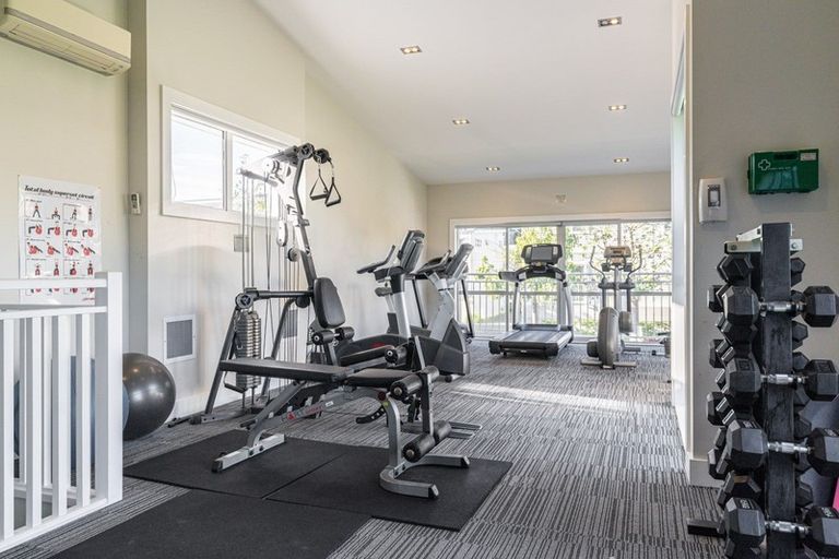 Photo of property in 90 Landmark Terrace, Orewa, 0931