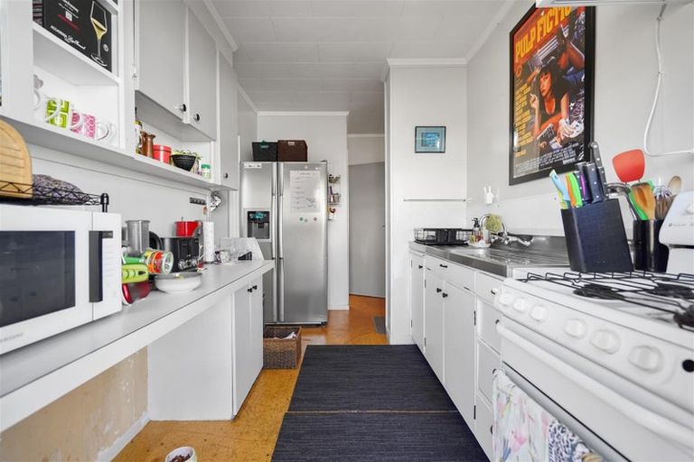 Photo of property in 9 Seddon Road, Frankton, Hamilton, 3204