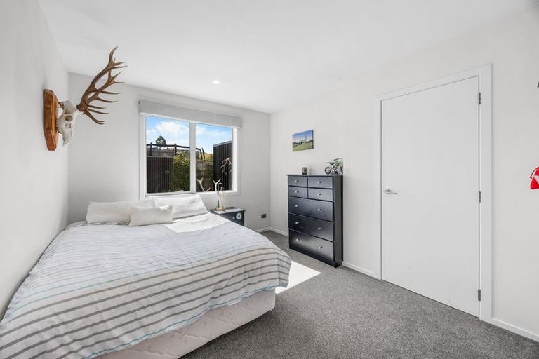 Photo of property in 8 Pennycook Place, Lake Hawea, Wanaka, 9382