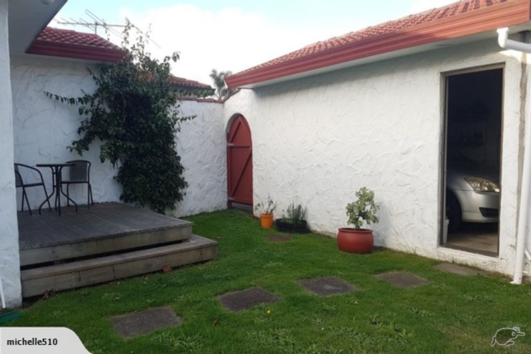 Photo of property in 2/110 Beach Road, Pahurehure, Papakura, 2113