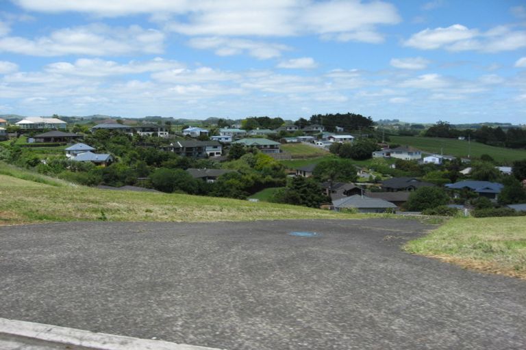 Photo of property in 43 Carlton Road, Pukekohe, 2120