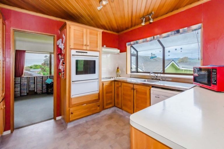 Photo of property in 38 Winton Street, Paraparaumu Beach, Paraparaumu, 5032