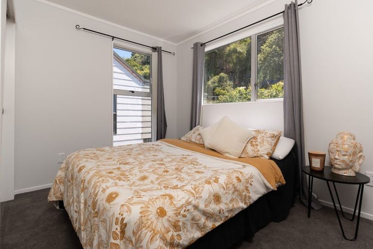 Photo of property in 6 Bowline Place, Whitby, Porirua, 5024