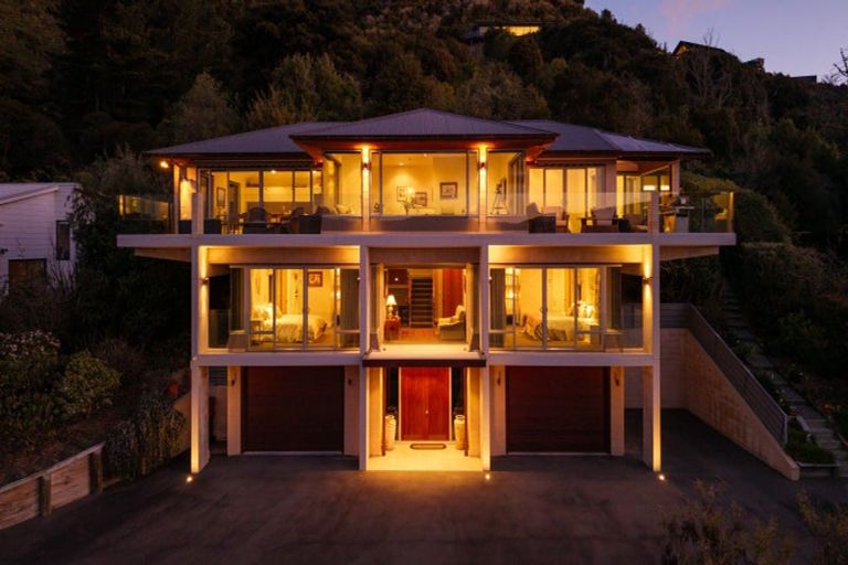 Photo of property in 362b Waikawa Road, Waikawa, Picton, 7220