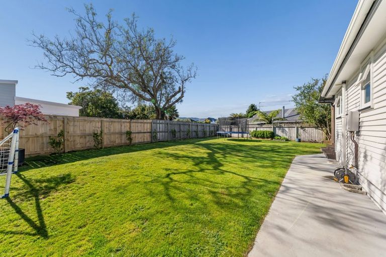 Photo of property in 8 Tui Grove, Elderslea, Upper Hutt, 5018