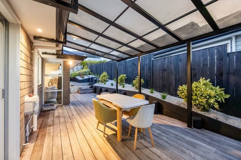 Photo of property in 18 Steamer Road, Silverdale, 0932