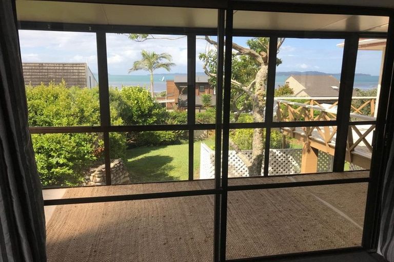 Photo of property in 6 Carmen Terrace, Snells Beach, 0920