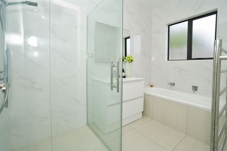 Photo of property in 12 Oolong Court, Huntington, Hamilton, 3210