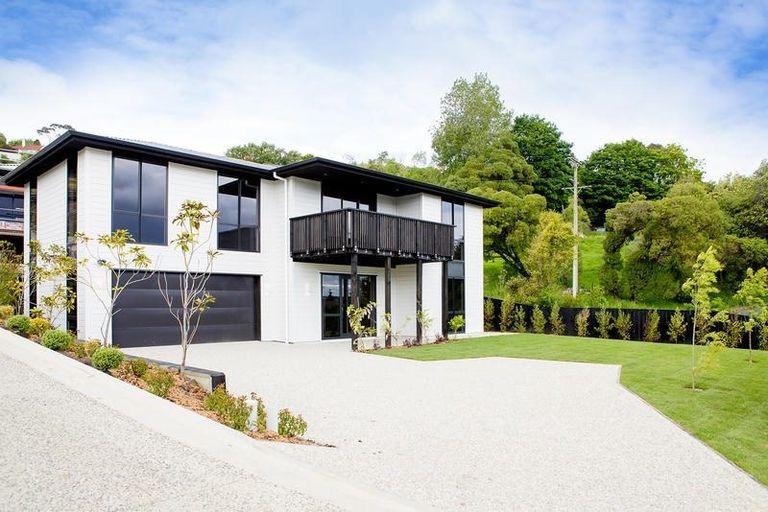 Photo of property in 37 Brugh Place, Andersons Bay, Dunedin, 9013