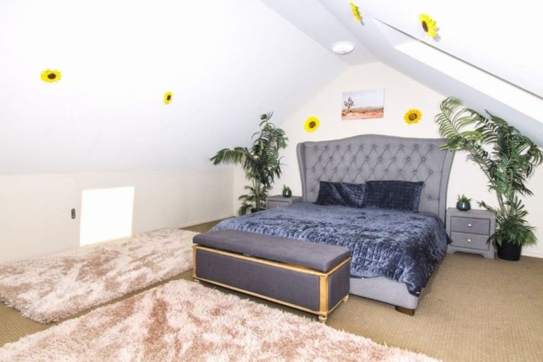 Photo of property in 21 Terrace Street, Nevis, Cromwell, 9384