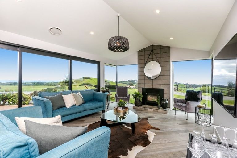 Photo of property in 588 Barrett Road, Hurworth, New Plymouth, 4371