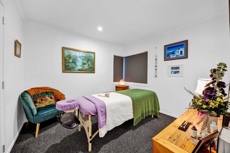 Photo of property in 7 Mercade Close, Stratford, 4332