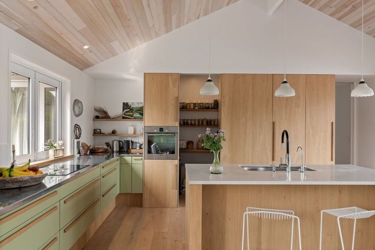 Photo of property in 157 Harris Street, Inner Kaiti, Gisborne, 4010