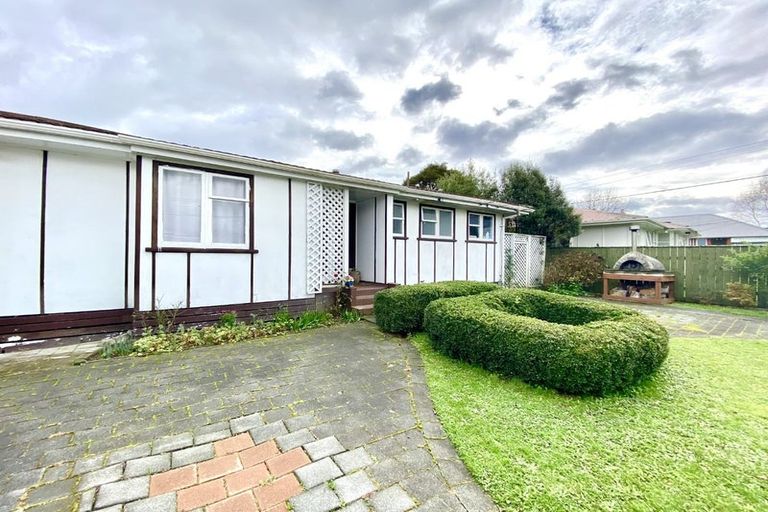 Photo of property in 15 Holdsworth Avenue, Trentham, Upper Hutt, 5018