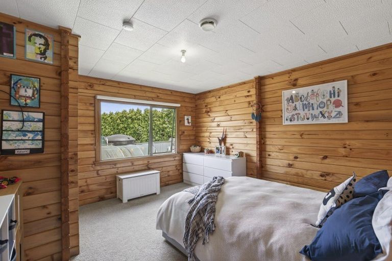 Photo of property in 280 Corbett Road, Paraite, New Plymouth, 4373