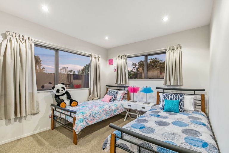 Photo of property in 1a Pelorus Place, Pakuranga, Auckland, 2010