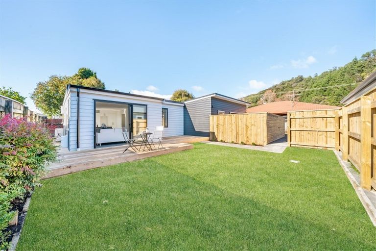 Photo of property in 75b Ward Street, Wallaceville, Upper Hutt, 5018