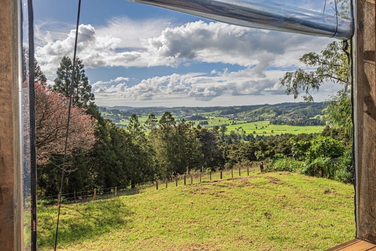 Photo of property in 400 Apotu Road, Kauri, Kamo, 0185