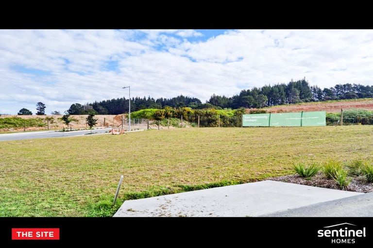 Photo of property in 1 Kauru Lane, Wainui, 0992
