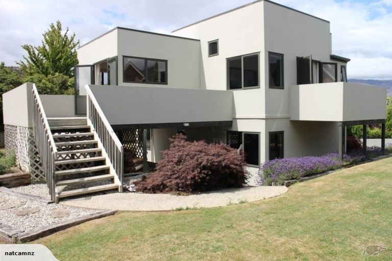 Photo of property in 136 Mount Iron Drive, Wanaka, 9305